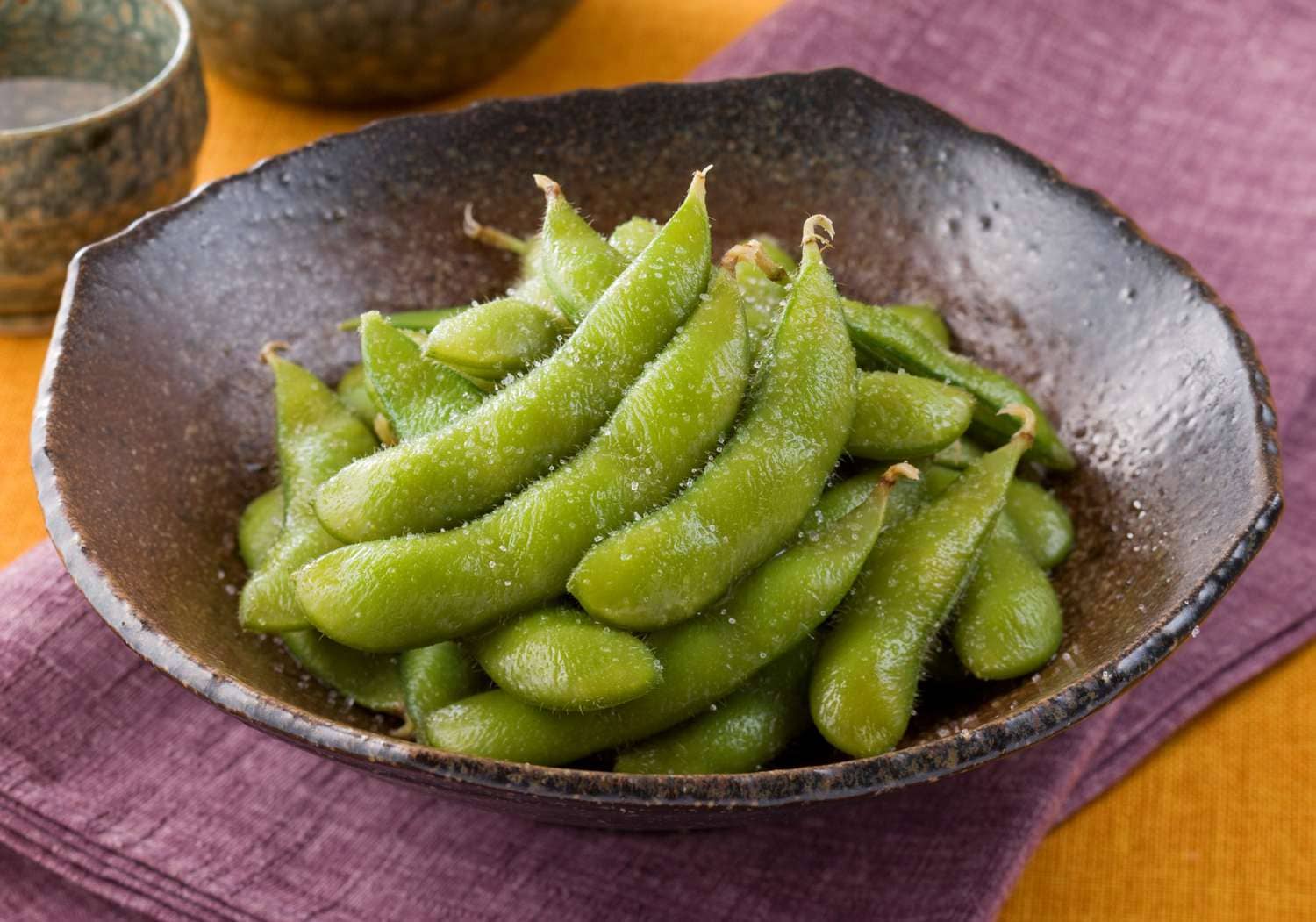 The Guide to Frozen Edamame Health Benefits, Cooking Tips, and More