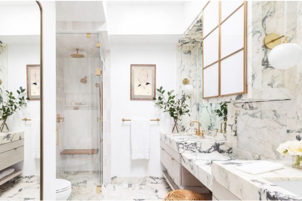 Elevate Your Bathroom with Stunning Counter Decor Ideas