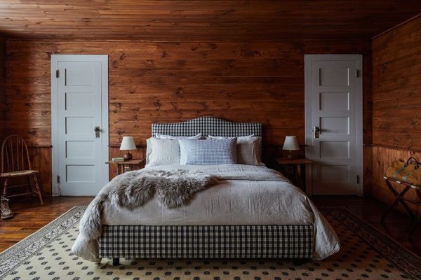 Western Bedroom Ideas Embrace the Rustic Charm