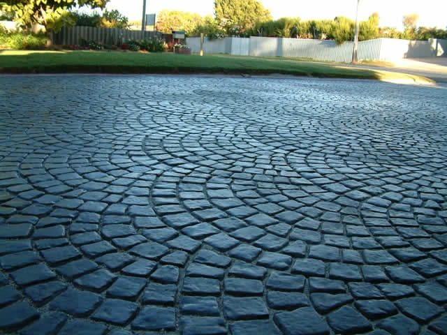 The Ultimate Guide to Enhancing Your Home with a Cobblestone Driveway